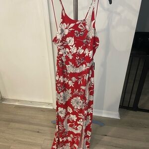 NWT Express Red and White Floral Maxi Dress Size Large